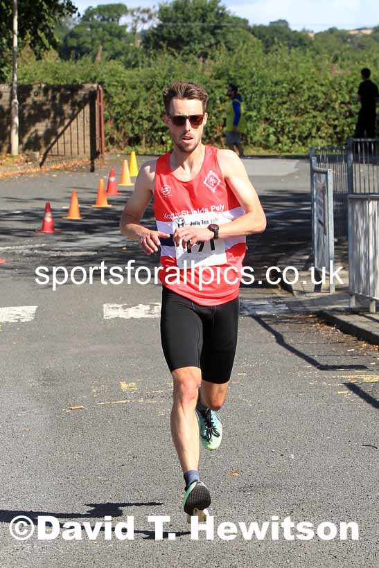 Tynedale Jelly Tea 10 Mile Road Race, Ovingham, Northumberland, Sunday, Aug. 21st. Photo: David T. Hewitson/Sports for All Pics